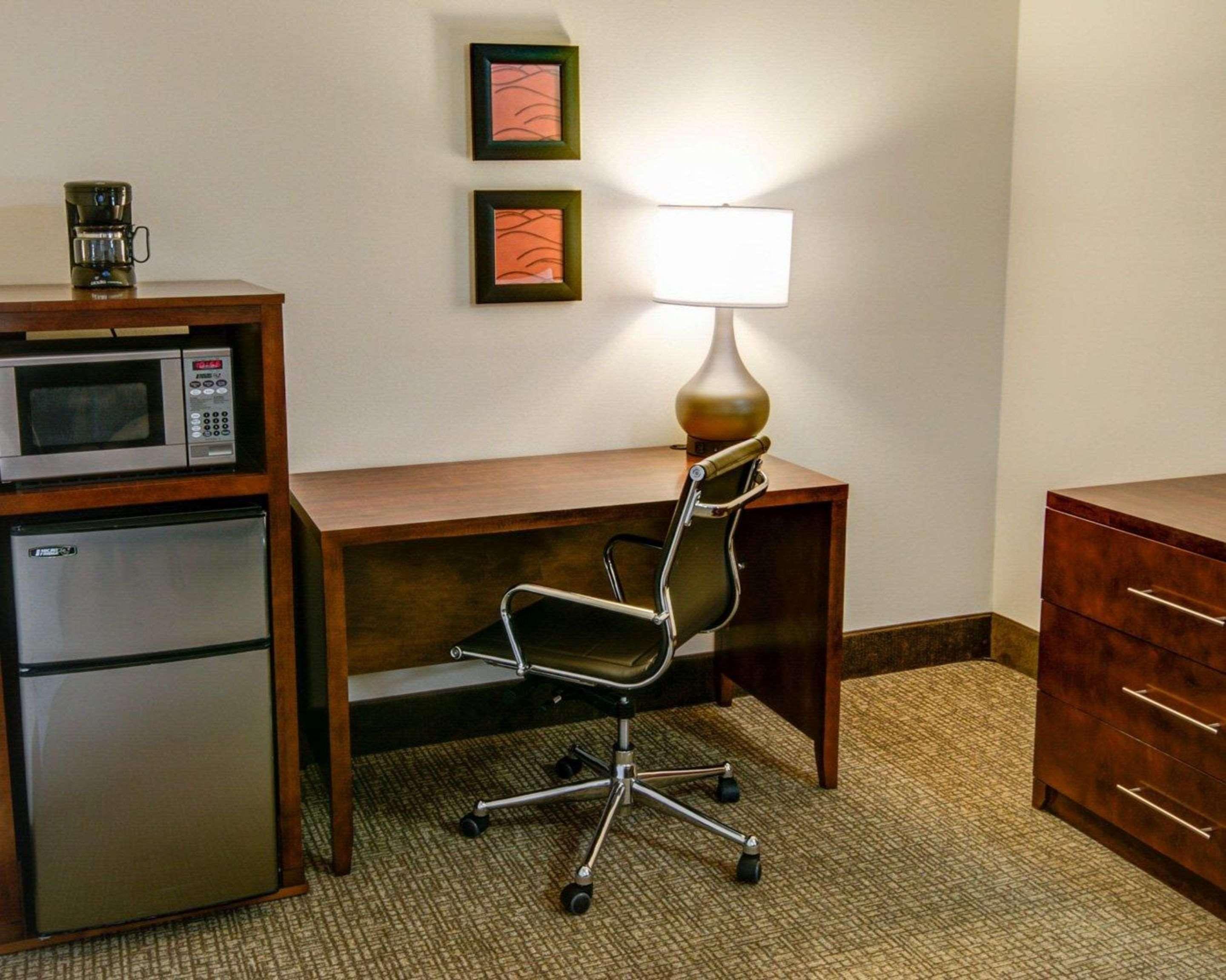 Comfort Inn Redding Near I-5 Buitenkant foto
