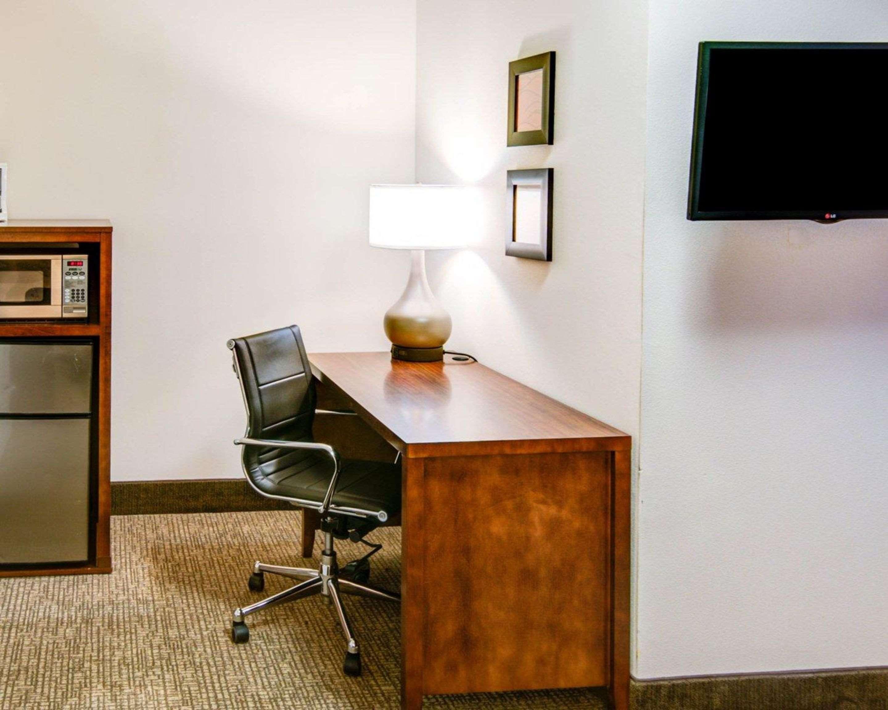 Comfort Inn Redding Near I-5 Buitenkant foto